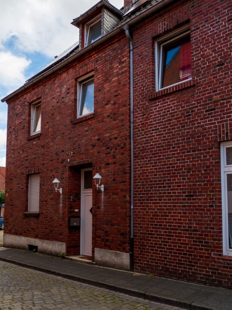 Maison en briques rénovée en Belgique